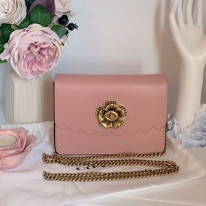 Coach tearose bowery cross body bag.